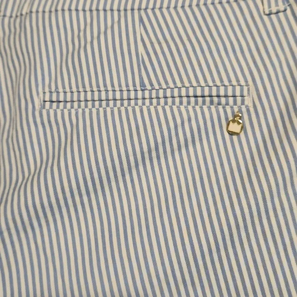 Crown & Ivy White and Blue Striped Scallop Shorts Size 14 Shelby - Picture 4 of 6